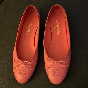 Chanel Ballet Flats in Coral size 42